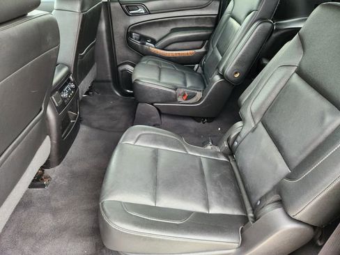 Used 2020 Chevrolet Suburban Premier AWD/4WD image 39