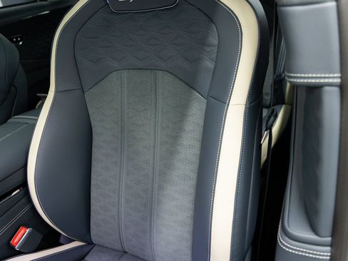 New 2026 Bentley Flying Spur Plug-In Hybrid AWD/4WD image 31