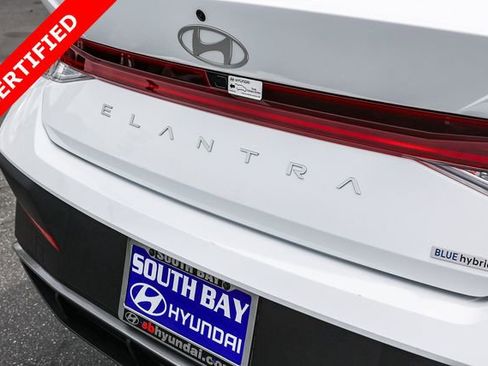 Certified 2025 Hyundai Elantra Hybrid w/ Cargo Package FWD image 7