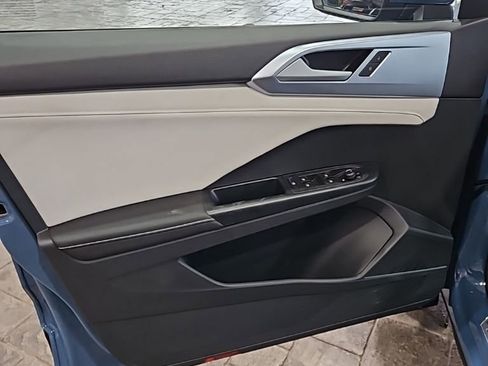 New 2026 Volkswagen Taos SE AWD/4WD image 25