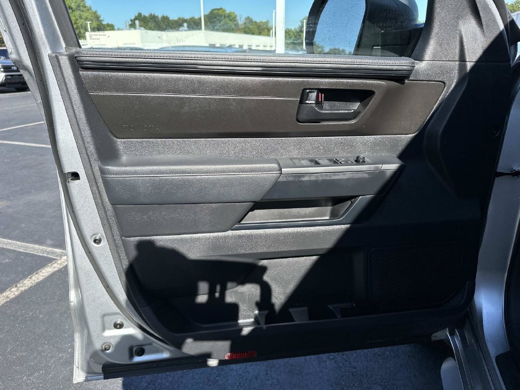 Used 2026 Toyota Tundra SR AWD/4WD image 22