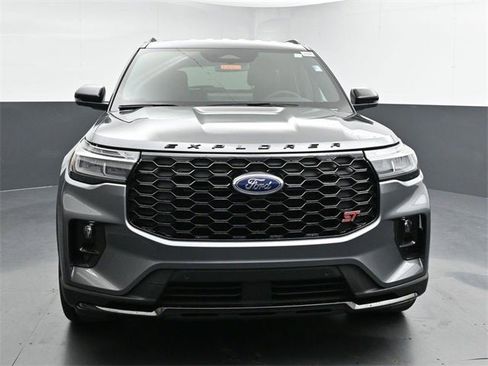 New 2026 Ford Explorer ST image 5