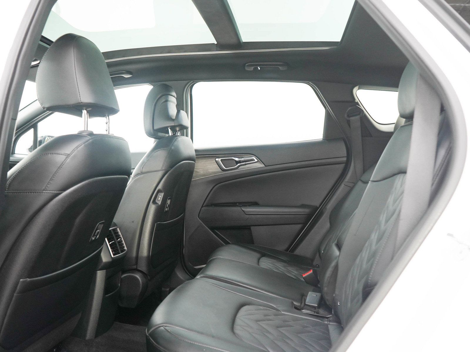 Used 2023 Kia Sportage X-Line w/ X-Line Premium Package AWD/4WD image 15
