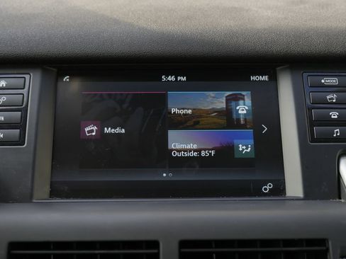 Used 2019 Land Rover Discovery Sport SE AWD/4WD image 53