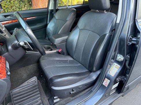 Used 2012 Subaru Outback 2.5i Limited AWD/4WD image 17