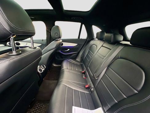 Used 2022 Mercedes-Benz GLC 300 GLC 300 image 24