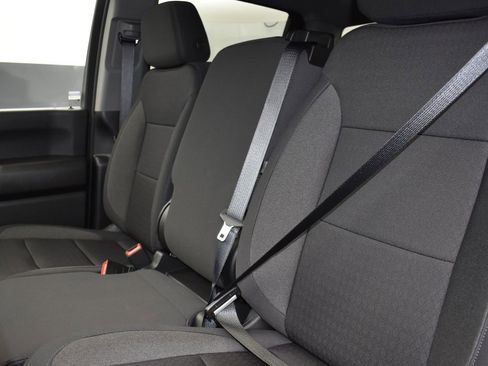 Used 2024 Chevrolet Silverado 2500 Custom w/ Custom Value Package image 14