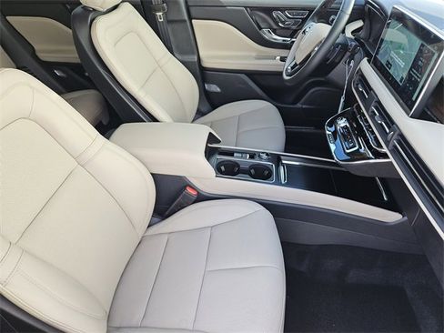 New 2025 Lincoln Corsair Grand Touring w/ Jet Appearance Package image 13