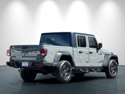 Used 2022 Jeep Gladiator Sport w/ Trailer Tow Package AWD/4WD image 4