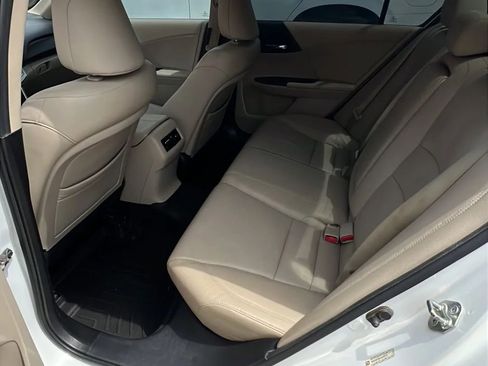 Used 2013 Honda Accord Touring image 8