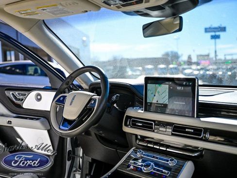 Used 2023 Lincoln Aviator Black Label image 15