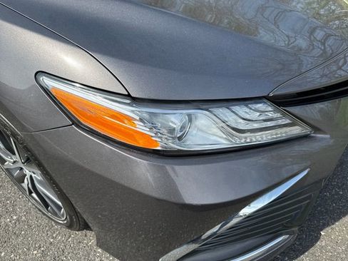 Used 2023 Toyota Camry XLE image 12