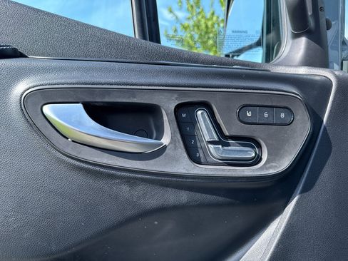 Used 2024 Mercedes-Benz Sprinter 2500 image 29