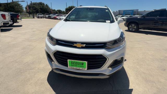 Used 2018 Chevrolet Trax Premier w/ LPO, Protection Package AWD/4WD image 3