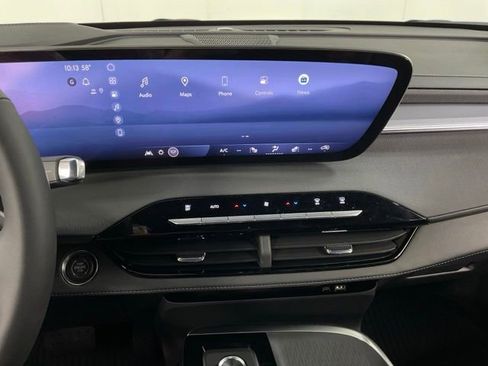 New 2026 Buick Enclave Sport Touring w/ LPO, Floor Liner Package FWD image 21
