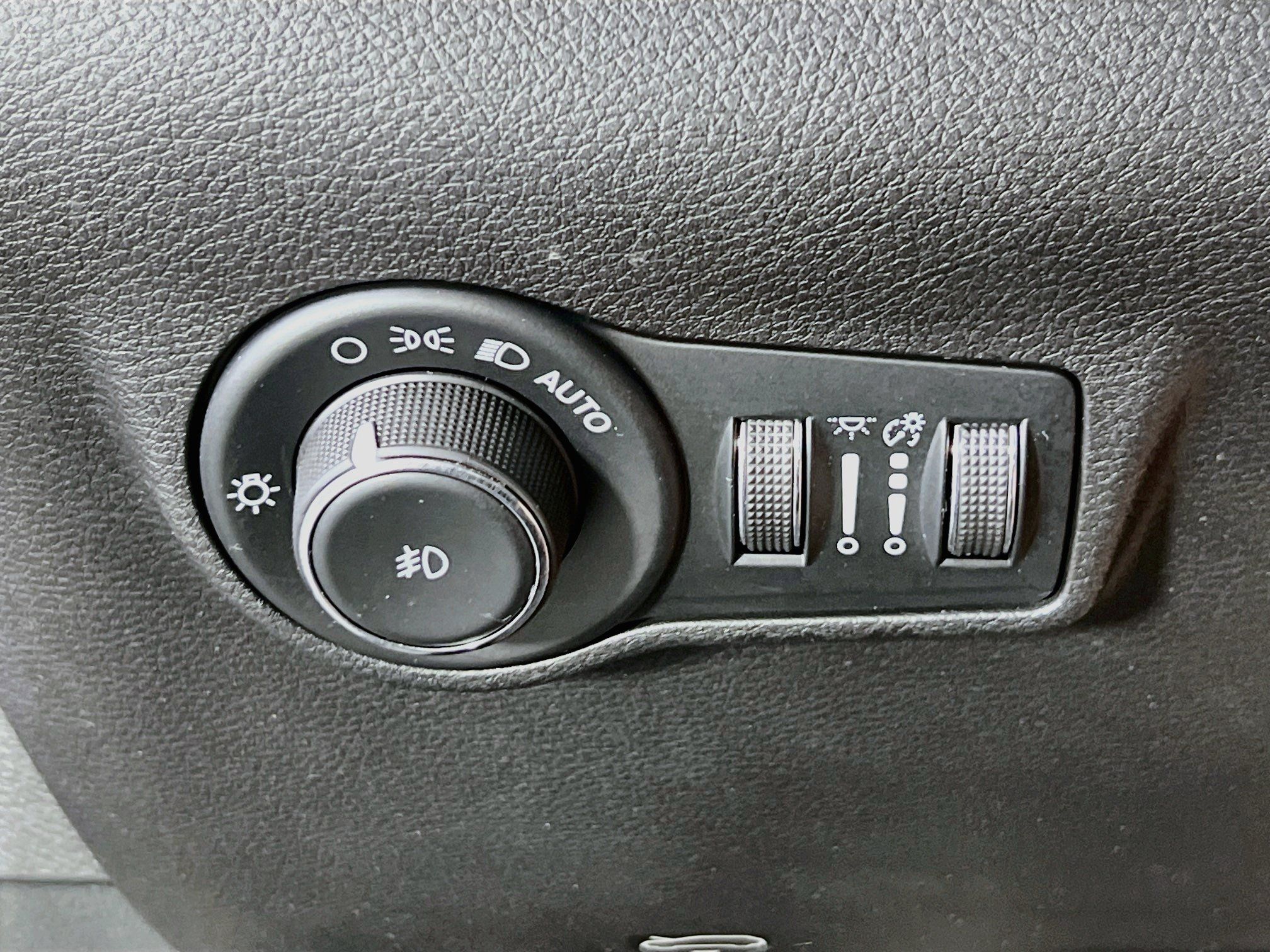 Used 2022 Jeep Compass Trailhawk AWD/4WD image 10