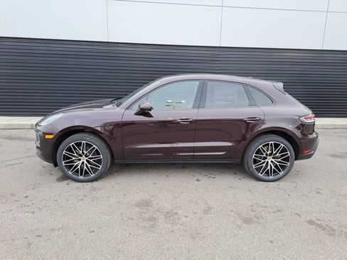 Used 2026 Porsche Macan AWD/4WD image 2