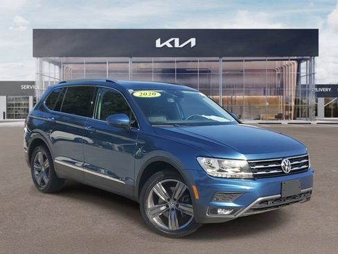 Used 2020 Volkswagen Tiguan SEL FWD image 1
