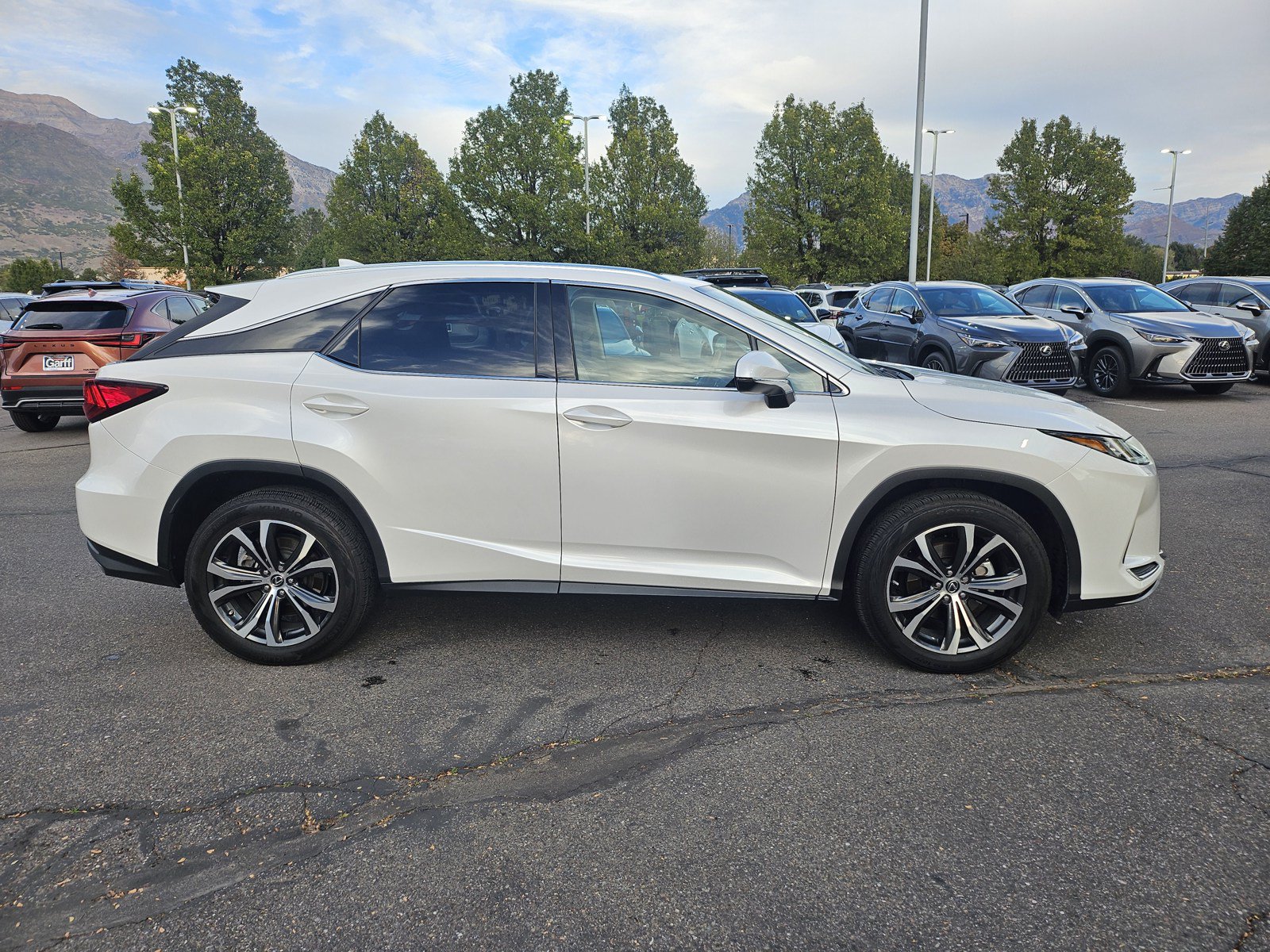 Used 2020 Lexus RX 350 AWD w/ Premium Package image 3