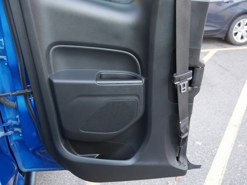 Used 2022 Chevrolet Colorado ZR2 w/ ZR2 Dusk Special Edition image 29