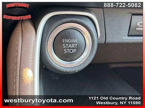 Used 2024 Toyota Grand Highlander AWD image 31