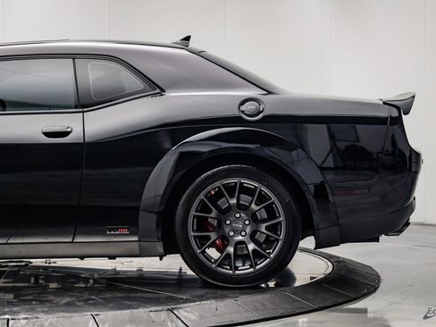 Used 2022 Dodge Challenger SRT Hellcat RWD image 11