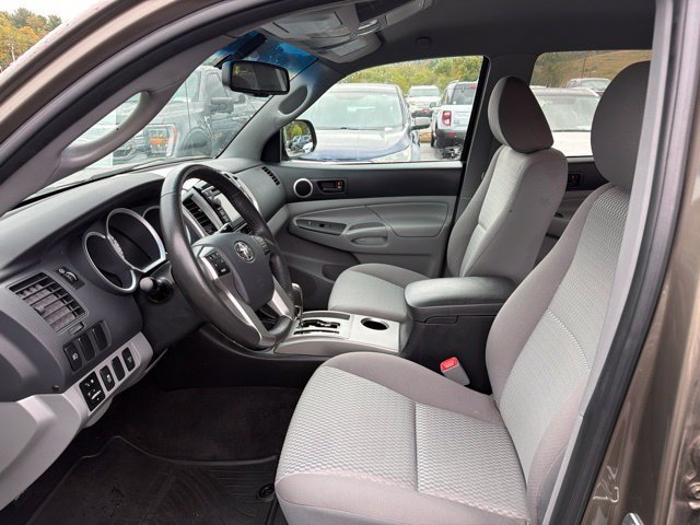 Used 2013 Toyota Tacoma 4x4 Double Cab w/ SR5 Pkg image 10