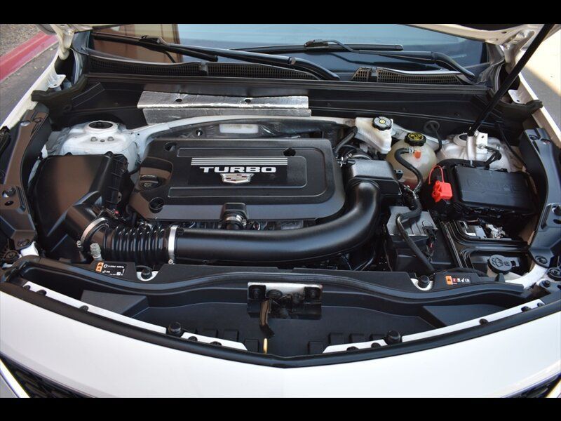 Used 2020 Cadillac XT4 Premium Luxury FWD image 40