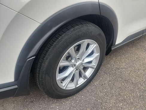 Used 2024 Honda CR-V EX-L image 12