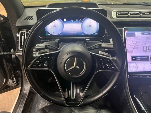 Used 2022 Mercedes-Benz Maybach S 580 4MATIC w/ Manufaktur Leather Package image 8