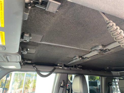 Used 2024 Ford Bronco Wildtrak AWD/4WD image 27