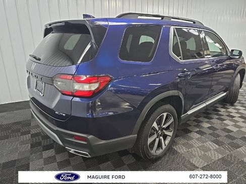 Used 2024 Honda Pilot Elite image 13