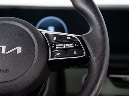 Used 2024 Kia Seltos SX w/ SX Sunroof Package image 33