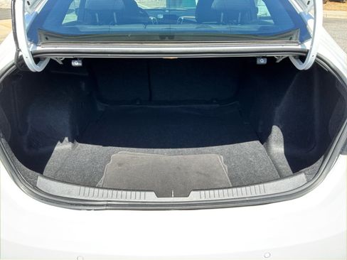 Used 2024 Chevrolet Malibu LT FWD image 22