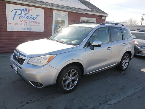 Used 2015 Subaru Forester 2.5i Touring w/ Eyesight & Navigation System image 2