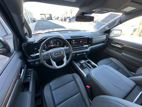 Used 2024 GMC Sierra 1500 SLT w/ SLT Premium Package AWD/4WD image 13