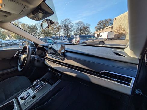 Used 2024 Mitsubishi Outlander SE image 30