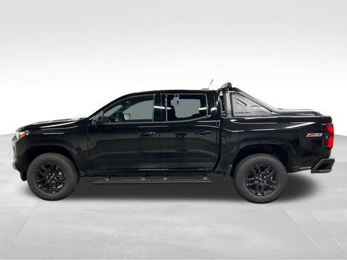 New 2026 Chevrolet Colorado Z71 w/ Midnight Edition AWD/4WD image 5