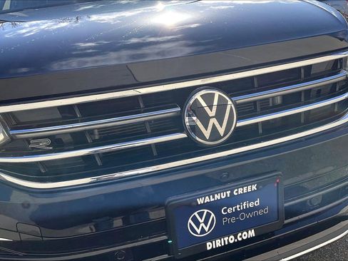 Certified 2022 Volkswagen Tiguan SEL R-Line image 30