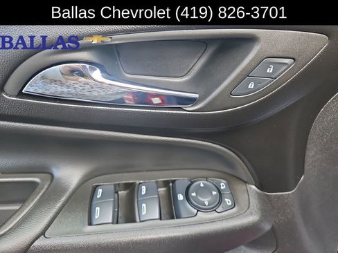 Certified 2024 Chevrolet Equinox LT image 24