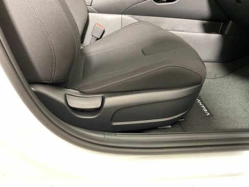 New 2026 Hyundai Elantra SE FWD image 37