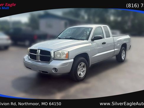 Used 2006 Dodge Dakota SLT RWD image 1