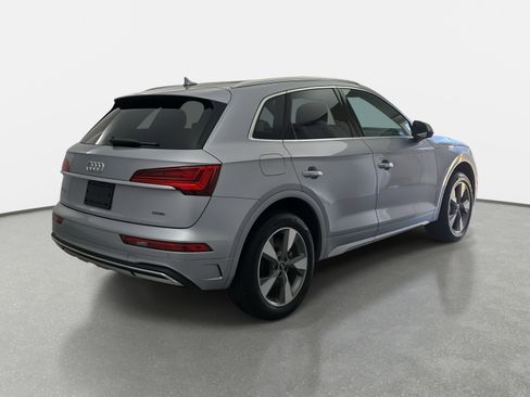 Used 2023 Audi Q5 2.0T Premium w/ Convenience Package image 5