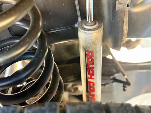 Used 2017 Ford F250 Lariat w/ Chrome Package image 3