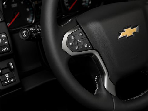 Used 2018 Chevrolet Suburban LT RWD image 51