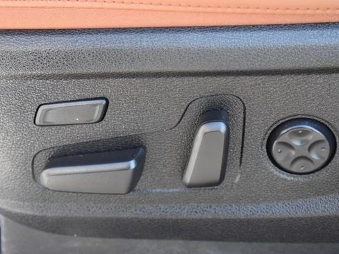 Used 2025 Kia Telluride SX Prestige X-Pro AWD/4WD image 28