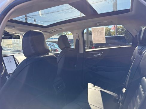 Used 2022 Ford Edge SEL w/ Convenience Package image 25
