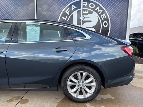 Used 2019 Chevrolet Malibu LT image 14