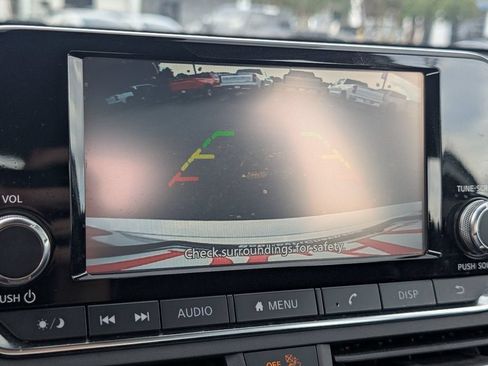 Used 2022 Nissan Altima 2.5 S FWD image 21