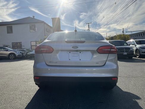 Used 2016 Ford Focus SE image 5